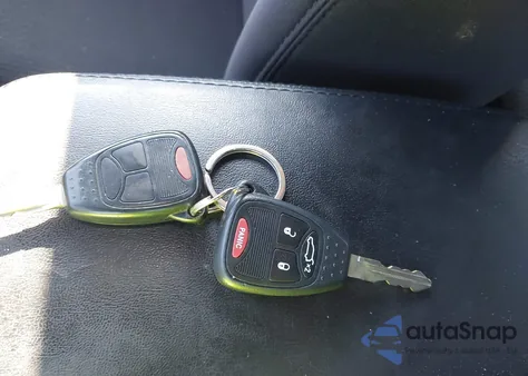 2013 Chrysler 200 Touring z USA, uszkodzony, nr VIN 1C3CCBBB9DN549529